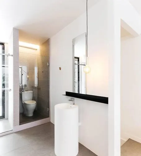 Miq_5br/silom Bts,mrt/wifi 1000mb/jacuzzi/16pax 曼谷